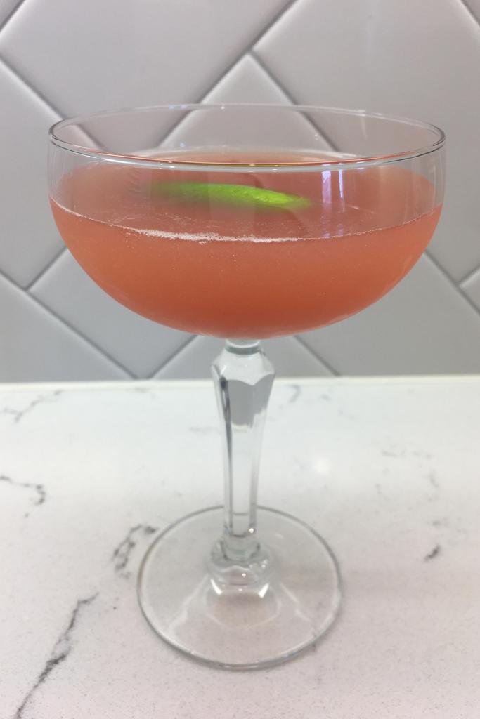 Guav-Berry Martini